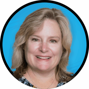Headshot of Rachel Evans on a yellow circle background.